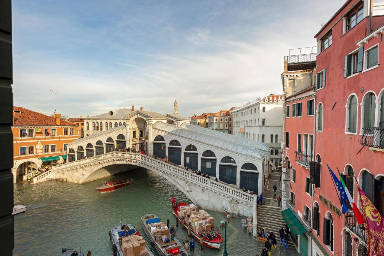 Rialto Canal View Apartment เวนิส ภายนอก รูปภาพ